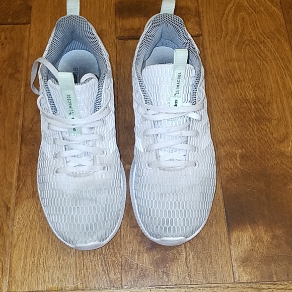 Adidas Cloudfoam Lite Racers - Picture 2 of 13